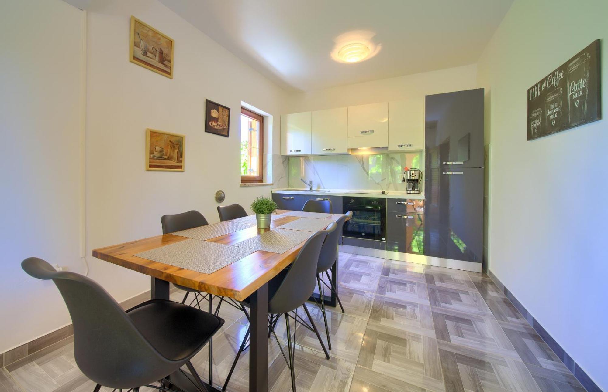 Apartment Bazina - Airconditioning, Parking, 500M From The Beach Veglia Exterior foto