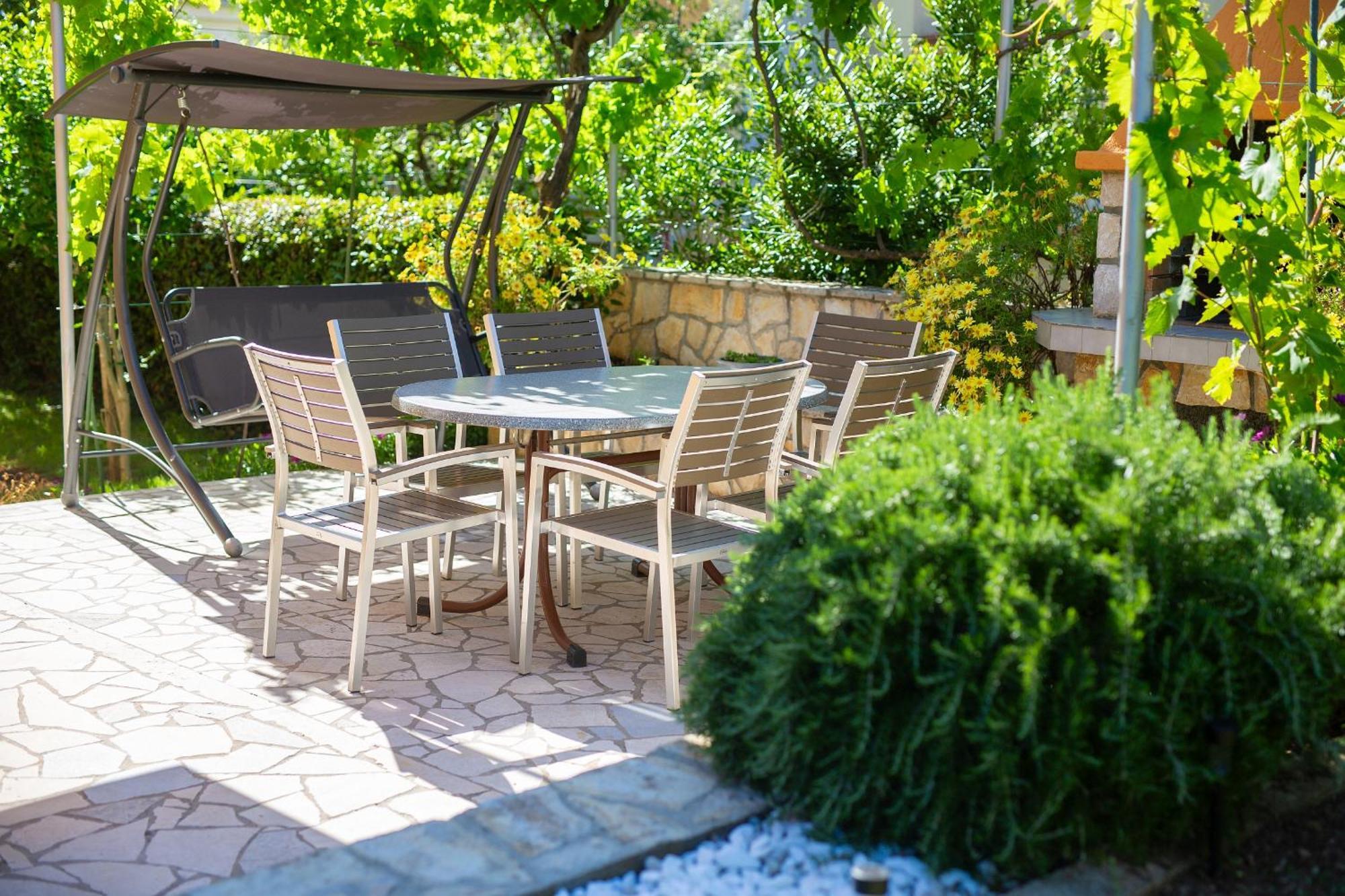 Apartment Bazina - Airconditioning, Parking, 500M From The Beach Veglia Exterior foto